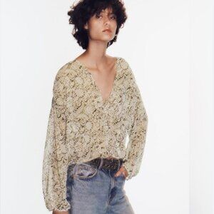 Zara Tops Women's‎ Floral Print Long Sleeve Blouse Size L New!
